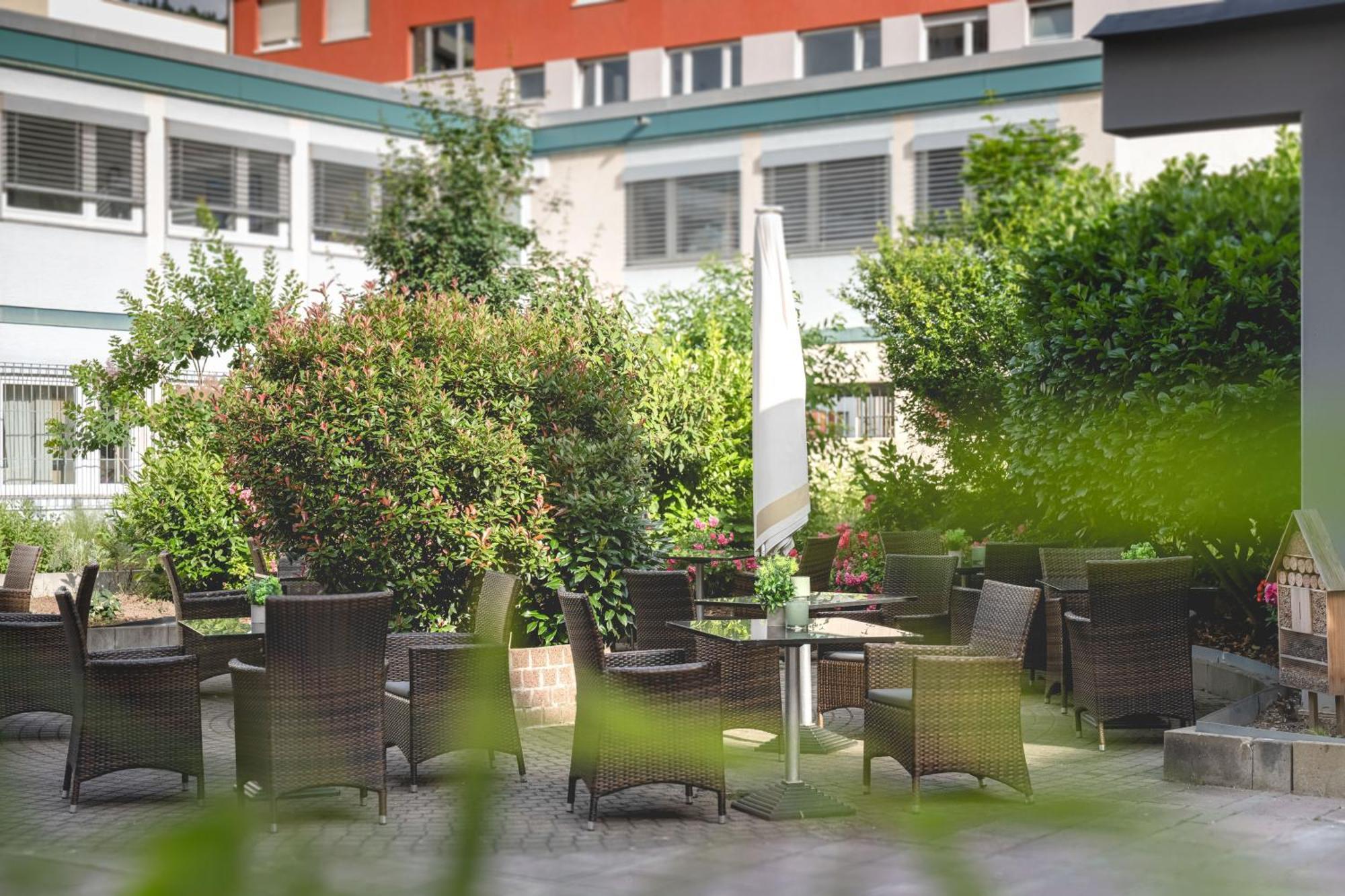 Leonardo Hotel Heidelberg City Center Екстер'єр фото